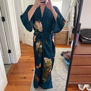 Kim and Ono silk long green robe/kimono